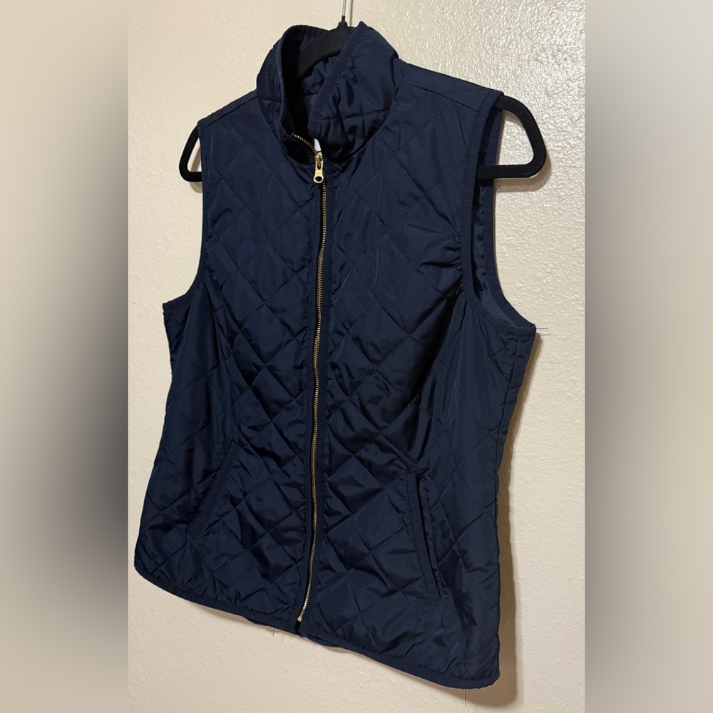 Old Navy Navy Quilted Vest Lightweight Puffer Zip Front Layering Jacket Size M - Picture 3 of 4